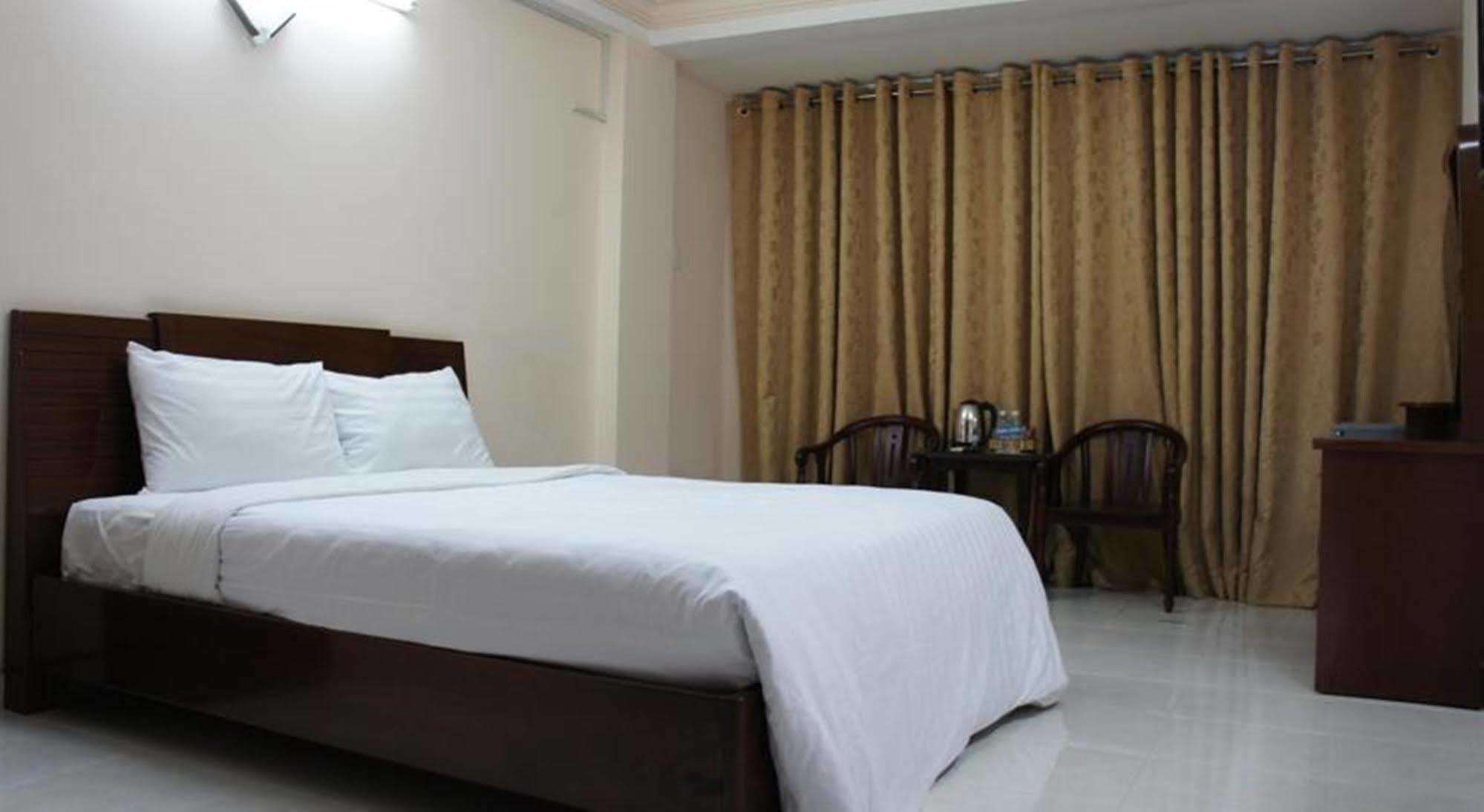 Elegant Inn Ho Chi Minh City Exterior photo